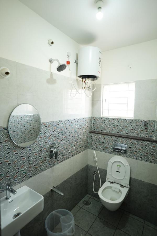 Castle Suites By Haven Homes, Kempegowda International Airport Road Bangalore Esterno foto