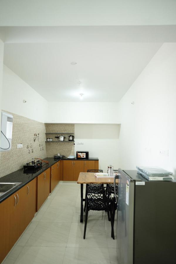 Castle Suites By Haven Homes, Kempegowda International Airport Road Bangalore Esterno foto
