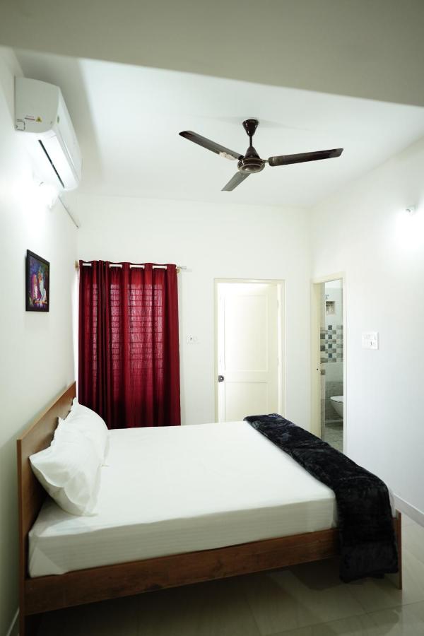 Castle Suites By Haven Homes, Kempegowda International Airport Road Bangalore Esterno foto