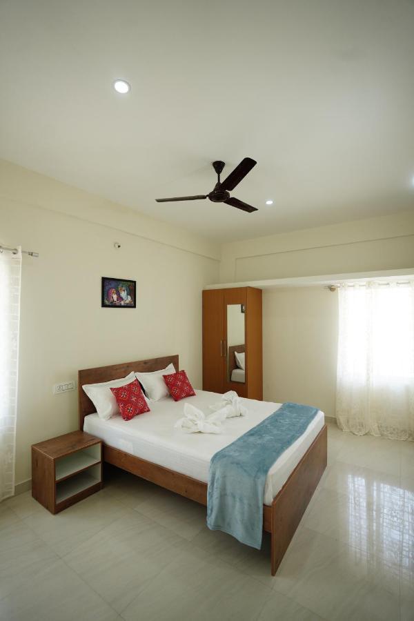 Castle Suites By Haven Homes, Kempegowda International Airport Road Bangalore Esterno foto