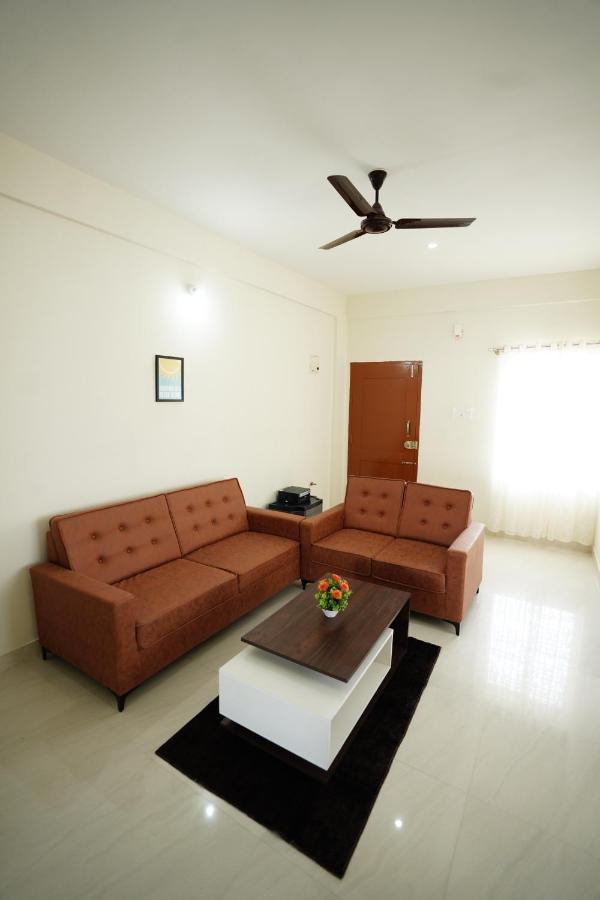 Castle Suites By Haven Homes, Kempegowda International Airport Road Bangalore Esterno foto